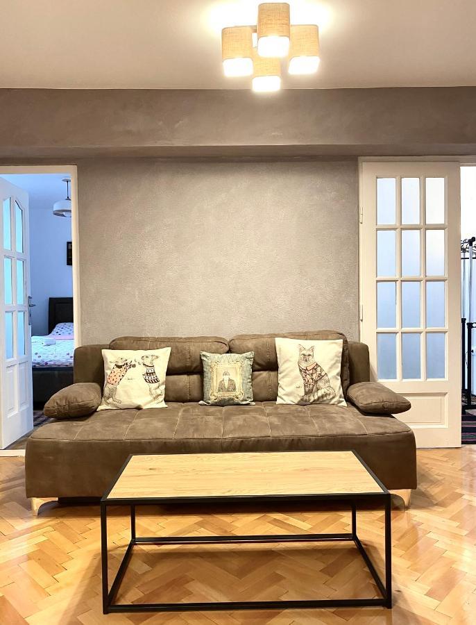 Barlog Apartment Brasov Luaran gambar