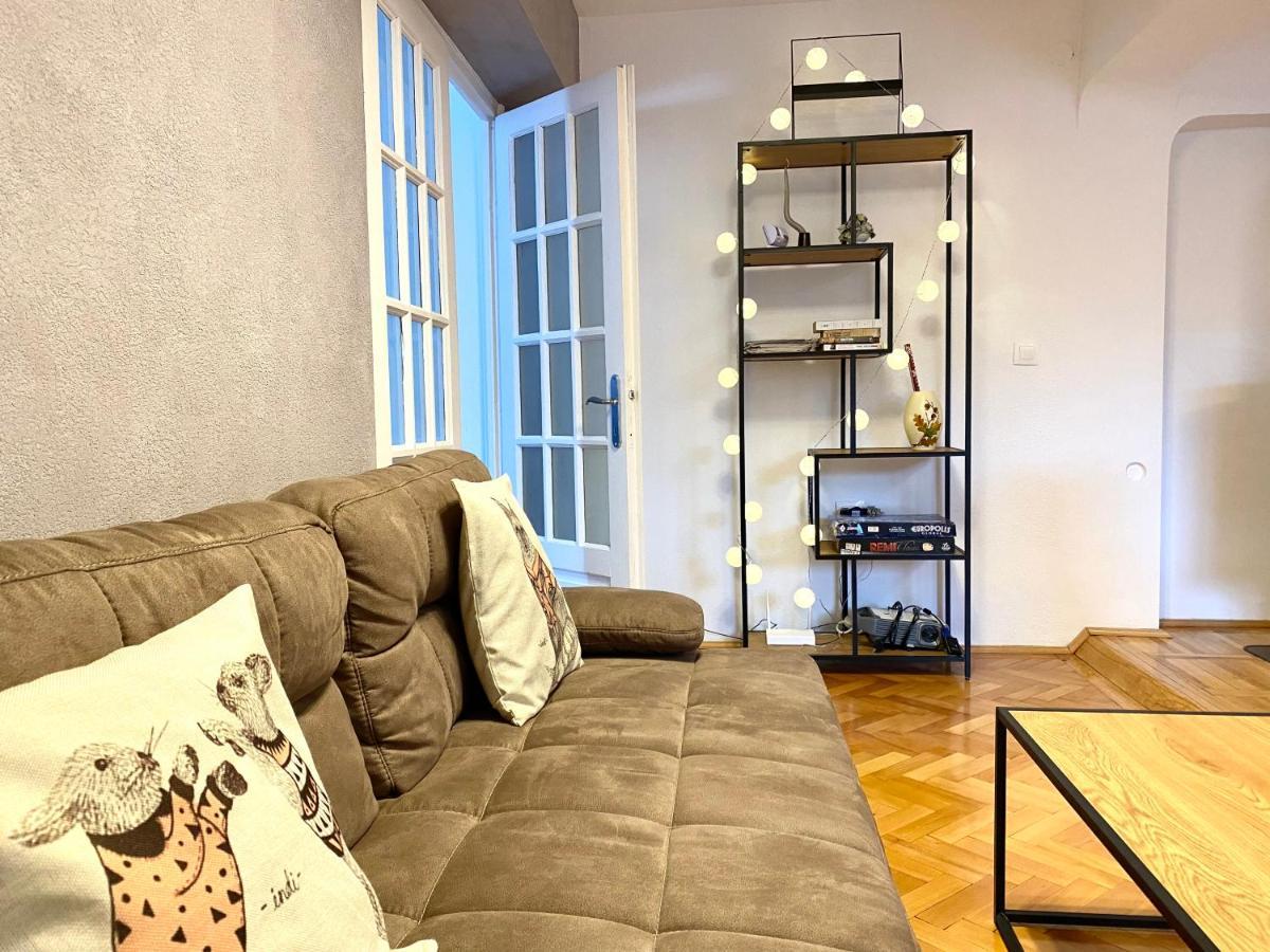 Barlog Apartment Brasov Luaran gambar