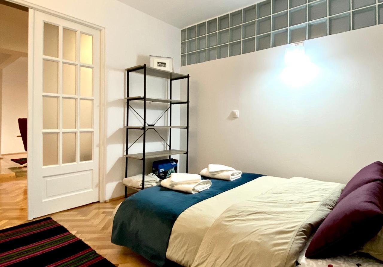 Barlog Apartment Brasov Luaran gambar
