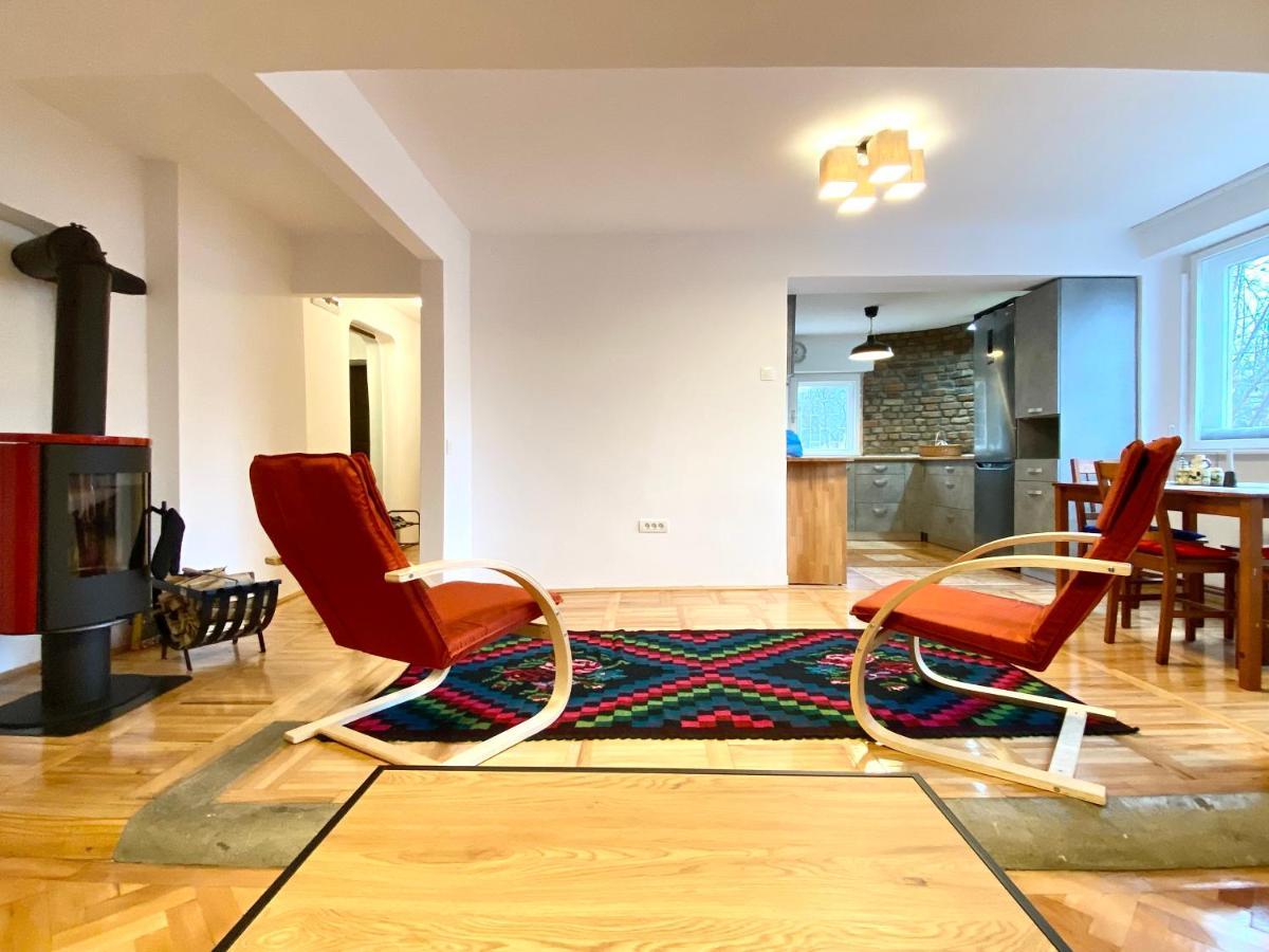 Barlog Apartment Brasov Luaran gambar